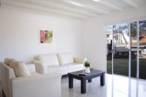 Imagen 30 de 30 de Casa De 3 Dormitorios Y 2 Baños A 50 Mts De La Playa