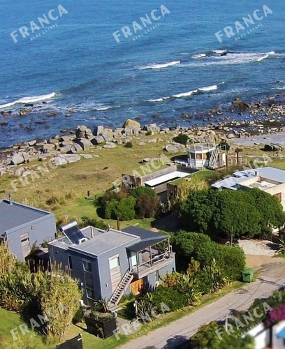 Hermosa Casa Con Vistas En José Ignacio. (ref: Fro-27)