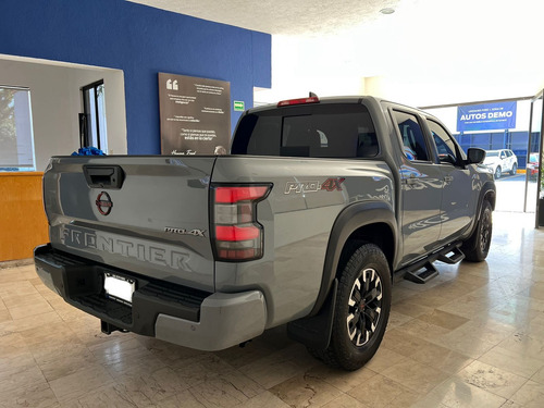 Nissan Frontier 3.8 V6 Pro-4X 4Wd At