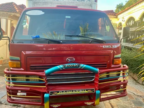 Camión Daihatsu 2010 De Forgon De 14 Pies El Mas Nuevo