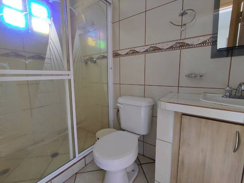 Vendo Espectacular Casa De 1.554 M2 De Terreno, 825 M2 De Construcción: 6h, 7b, 20 Pe, Ref. 800.000 - San Rafael De Tabay, Merida