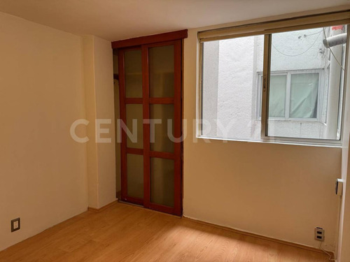 Departamento En Renta En Paseos De Taxqueña, Cdmx
