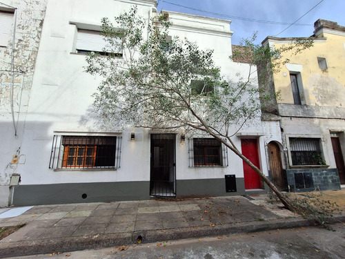 Venta Casa 4 Ambientes Facundo 300 Liniers