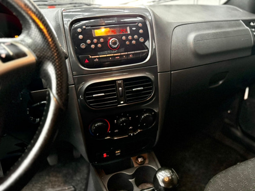 Fiat Strada 1.4 MPI FREEDOM CS 8V FLEX 2P MANUAL