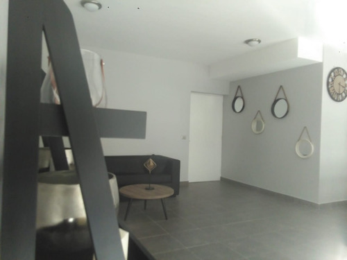 Refv:1354** En Venta, Dpto. Vicuña Mackenna 3737