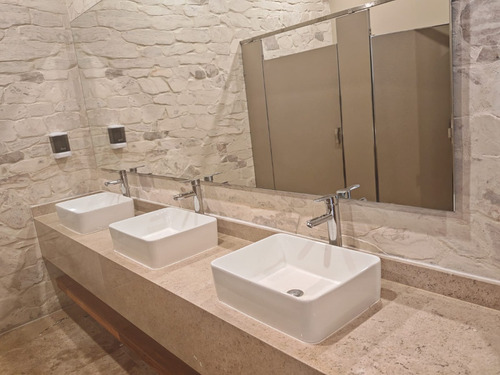 Ubicación Privilegiada En El Municipio De Corregidora Cercano A El Santuario De Schoesntantt, Casas Nuevas Con Magnificas Amenidades. Hay 3 Modelos Con Iluminacion Y Funcionalidad Aprovechado Cada E