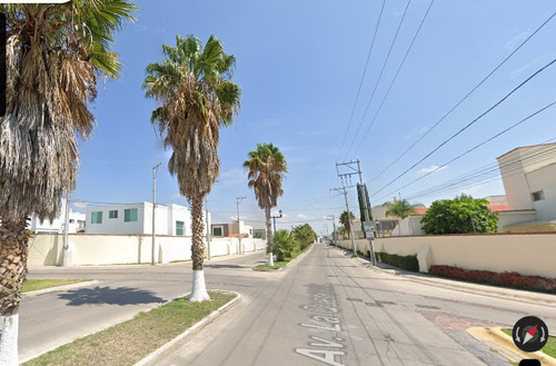 Casa Ubicada En Fraccionamiento Pocitos Aguascalientes. Con 3 Recamaras Y 188m2. Con Acceso Controlado, Áreas Comunes Como Alberca, Área De Juegos Infantiles. Muy Cerca Del Club Campestre Aguascalient