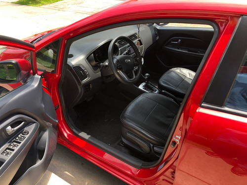 Imagen 7 de 13 de Kia Rio