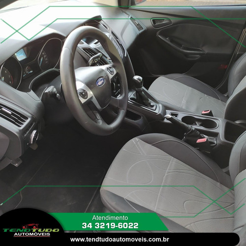Imagem 6 de 7 de Ford Focus Se 1.6 Prata 2014