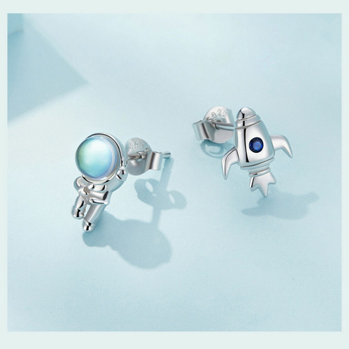 Aretes Asimétricos Astronauta Y Cohete Espacial Plata S925