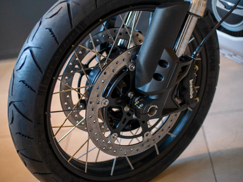 Imagen 22 de 25 de Moto Guzzi V85 Tt Negra Financiación Disponible