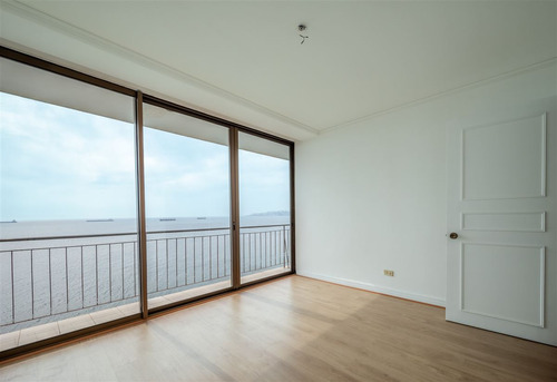 Departamento Con Vista En Venta De 2 Dorm. En Cerro Castilo