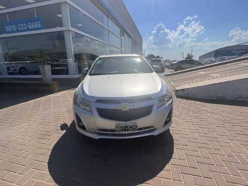 Imagen 3 de 17 de Chevrolet Cruze 5p 1,8 Ltz Ac