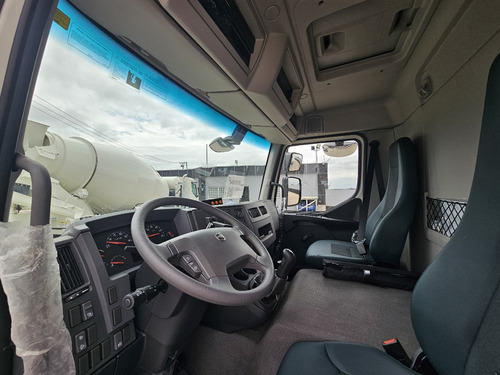 Caminhão Volvo Vm290 6x4 Pipa Gascom 20.000l 2024