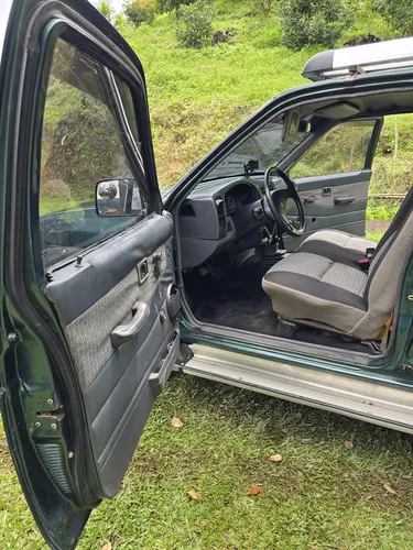 Nissan D21 2.4 4x2