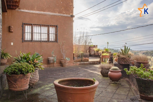 Residencia En Venta En Pátzcuaro Con Vista Al Lago