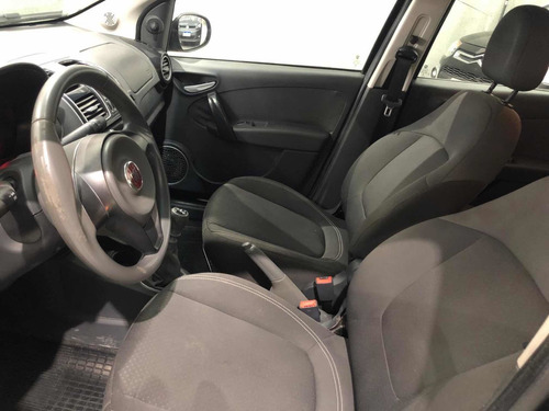 Imagem 10 de 13 de Fiat Grand Siena 2014 1.4 Attractive Flex 4p
