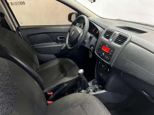Renault Logan 1.6 Life