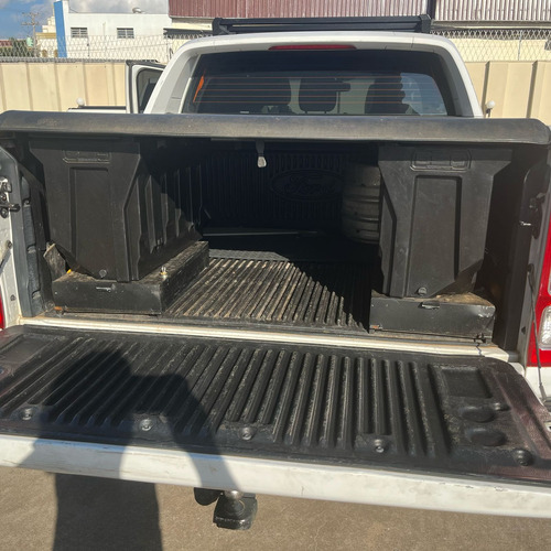 Ford Ranger 3.2 Limited Cab. Dupla 4x4 Aut. 4p