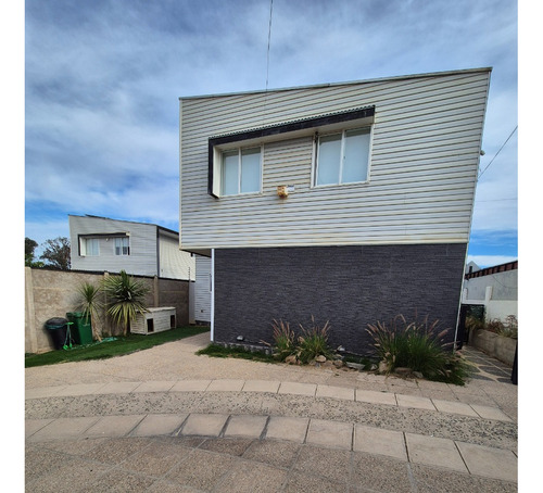 Atención! Casa De 3d+3b, Como Nueva. Oportunidad Compra.