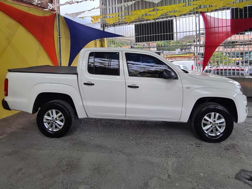Imagem 5 de 10 de Volkswagen Amarok 2018 2.0 Highline Cab. Dupla 4x4 4p