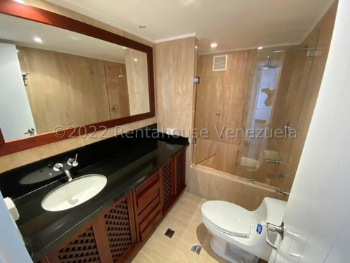 Se Vende Apartamento En Altamira Mls #23-7084