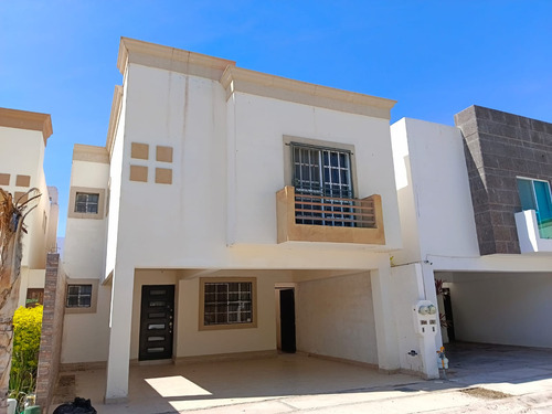 Casa Residencial Venta En Ampl. Senderos,torreón,coah.