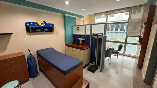 Consultorio Médico Con Planta 100 % . En Torre C, Piso 2. Clinica La Viña