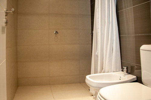 Imagen 21 de 30 de Venta , Wind Tower, 2 Dor. (ref: Lij-1412)