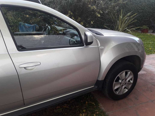 Imagen 3 de 10 de Renault Duster 2018 1.6 Ph2 4x2 Privilege