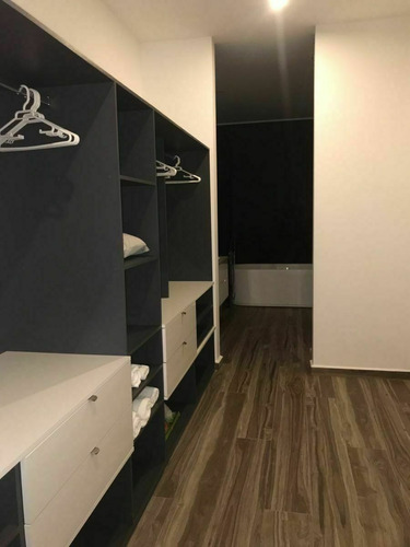 Casa De Ensueño En Venta En Villas Del Mesón