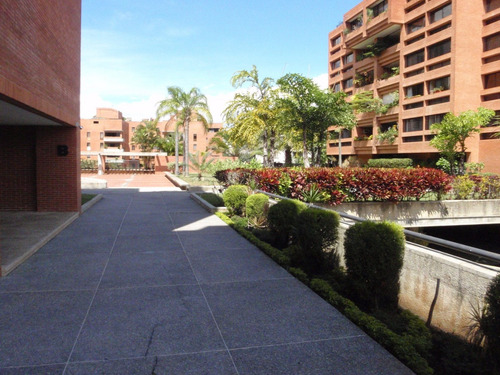 Ms: 25-8836 Se Vende Amplio E Iluminado Apartamento En Planta Baja, En Los Samanes. A=230m2, 3h, 3b, 3p.