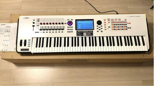 Yamaha Montage7 76-key Flagship Synthesizer White Rr