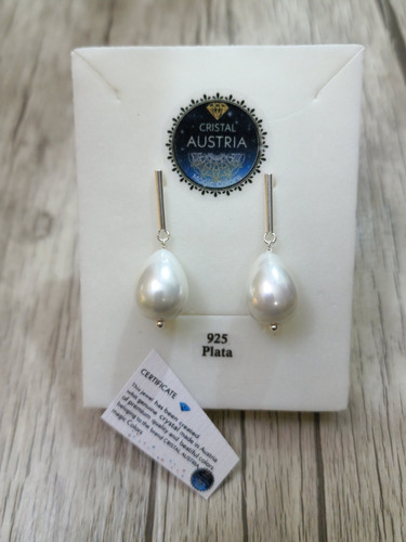 Imagen 5 de 7 de Aros Perla Grande Forma De Gota Diseño Palito Largo , Plata