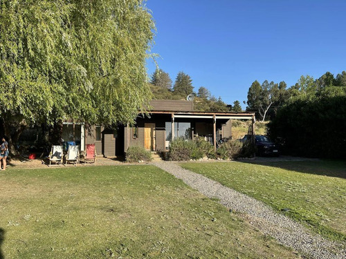 Casa En Venta De 2 Dorm. En Las Cabras