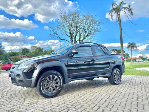 Fiat Strada 1.8 16v Adventure Cab. Dupla Flex 3p