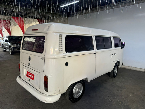 Volkswagen Kombi 1.4 Lotação Total Flex 3p