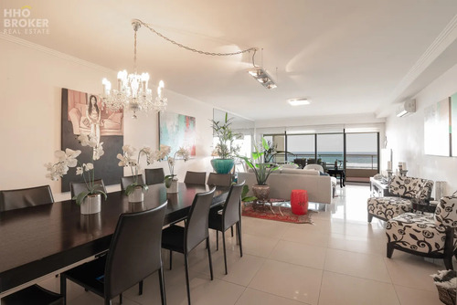 Apartamento En Venta De 3 Dormitorios, Torre Lobos, Punta Del Este, Playa Brava.