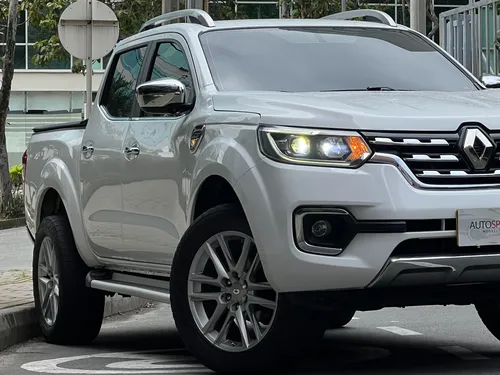 Renault Alaskan 2.5 Intens