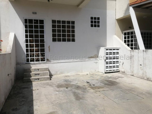 Imagen 2 de 30 de ||**|| Casa En Alquiler Final Av. La Mata, Cocina Semi Equipada, Céntrica, Amplia Cod Flex #23-19051/* 0414-523-21-38*/