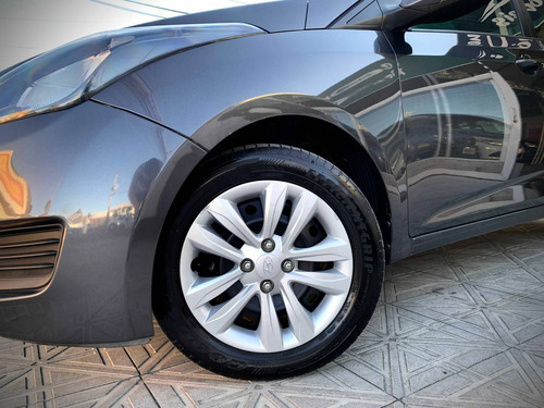 Imagem 14 de 14 de Hyundai Hb20 1.6 Comfort Plus 16v Flex 4p Manual