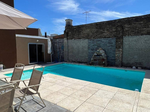 Imagen 22 de 25 de 132 Entre 530 Y 531, Casa Dos Dormitorios Y Piscina, En Venta