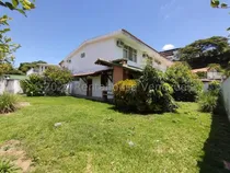 Comprar Tg Espectacular Casa En Venta En Prados Del Este, Calle Cerrada, 1332,40 De Terreno, Anexo, Oportunidad! 25-2779 Yg