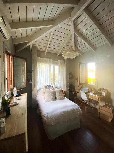 Lindisima Casa En Venta Tigre, Laguna Del Sol, 4 Dormitorios, Escritorio, Dependencia, Gran Jardin
