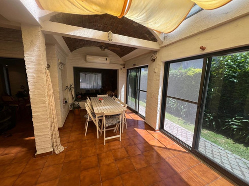 Casa En Venta En Sosiego 5 Ambientes