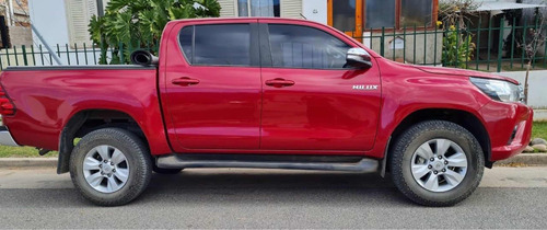 Toyota Hilux 2.8 Cd Srv 177cv 4x2