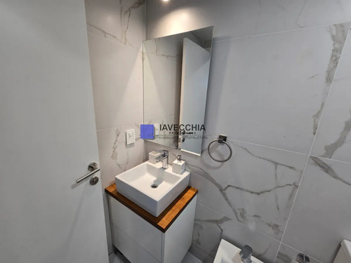 Venta Apartamento 1 Dormitorio Y Medio En Edificio View I Punta Del Este