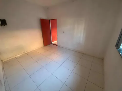 Casa Com 2 Quantos ,sala,cozinha ,banheiro ,garagem