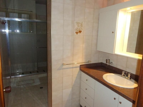 Imagen 7 de 15 de Leida Falcon Rentahouse Vende Apartamento En Sabana Larga Valencia 22-16483 Lf