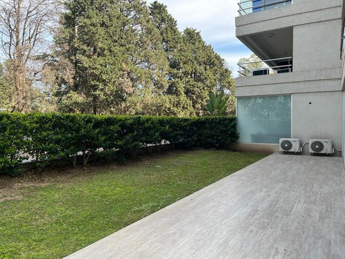 Excelente Departamento De Categoría En Alquiler.